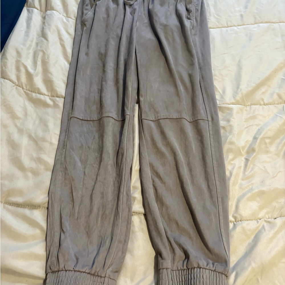 Zara Women's Gray Joggers - Picture 2 of 2